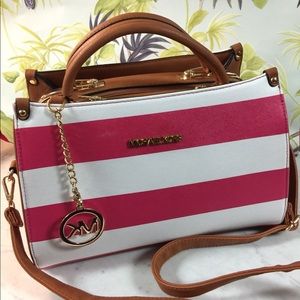 Popping pink mk purse